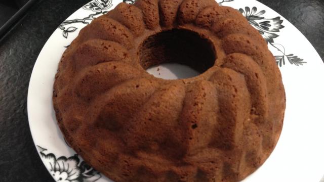 Gâteau nuage au chocolat corsé, kouglof