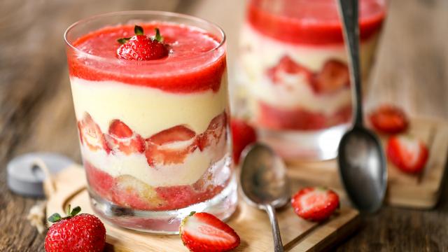 Les 10 meilleurs desserts faciles et rapides à faire avec des fraises !