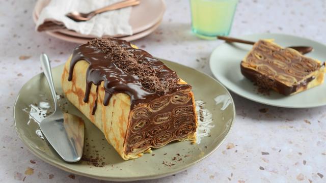 Cake de crêpes roulées au chocolat