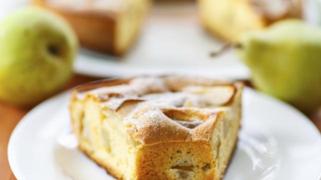 Gâteau fondant aux poires