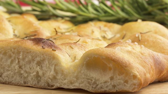 Fougasse aux olives maison