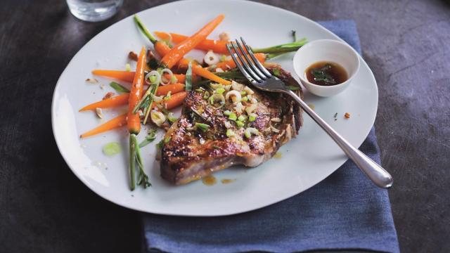 Veau rôti, carottes et vinaigrette Worcestershire