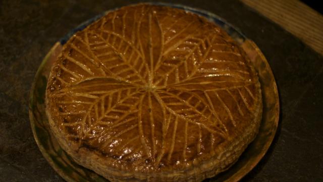 Galette des rois à la crème d'amandes et au rhum