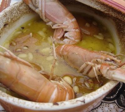 Tajine de joues de lotte aux abricots et langoustines