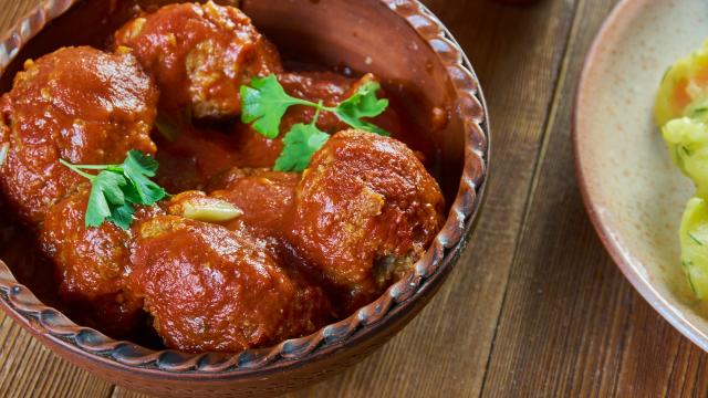 “Des boulettes moelleuses, pleines de saveurs” : essayez cette recette de polpette notée 4,7/5, un délice !