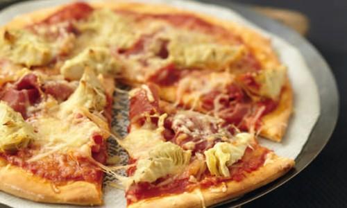 Pizza aux cœurs d'artichauts, coppa et Sublime Filante Giovanni Ferrari