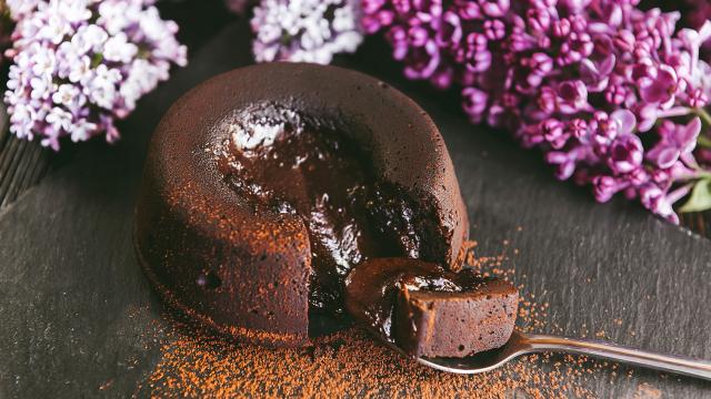 Fondant au chocolat : une diététicienne partage sa recette et son ingrédient secret pour une préparation gourmande mais équilibrée !