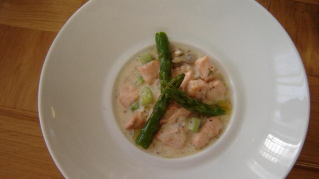 Blanquette de saumon aux asperges fraîches