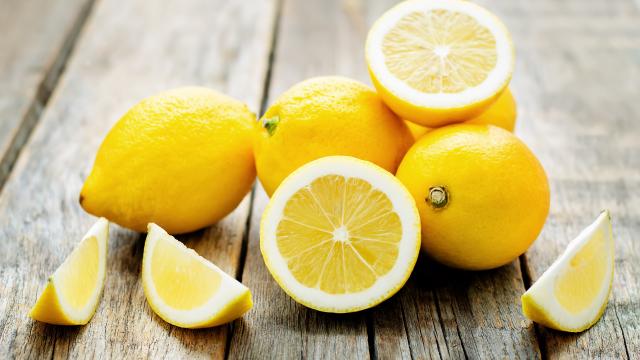 Le citron, bon pour la santé ? 5 bienfaits insoupçonnés