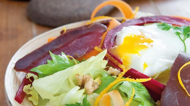 Recette Scarole aux magrets et œuf poché - 750g.com
