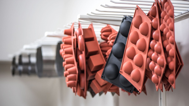 Faut-il beurrer son moule en silicone ? - 750g.com