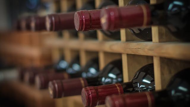 Des vins d’exception ont disparu de la cave de ce grand restaurant parisien : un préjudice estimé à 1,5 millions d’euros