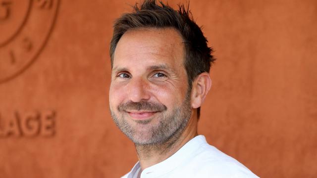 “C’est un de mes plus grands succès en boutique”: Christophe Michalak partage sa recette gourmande, parfaite pour le goûter !