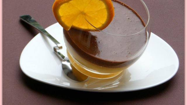 Douceur à l'orange et mousse chocolat au lait