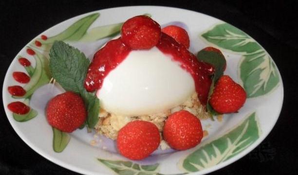 Dôme de panna cotta chocolat blanc