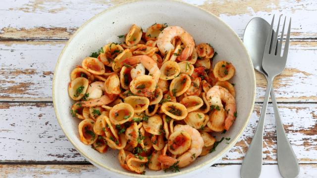 Orecchiette aux crevettes et sauce tomate