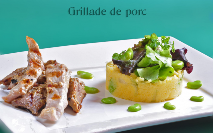 Grillades de porc marinées et polenta aux fèves