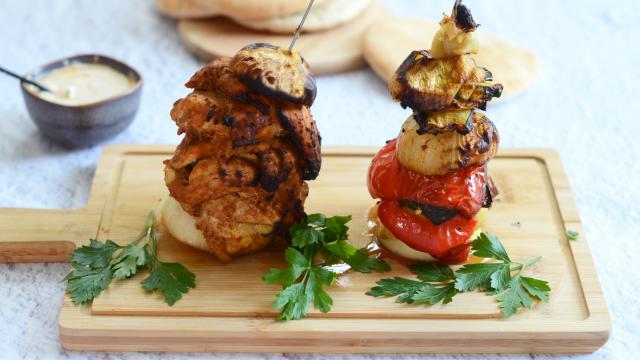 Kebab maison au poulet et aux légumes