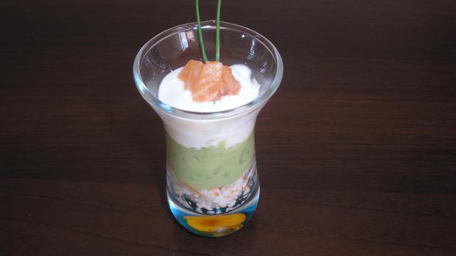 Mousse d'avocat crème et saumon