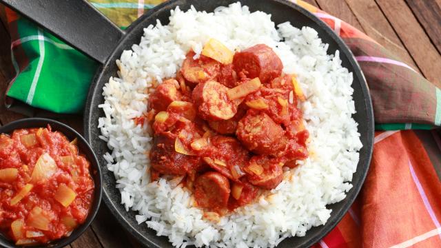 Rougail saucisse : la recette traditionnelle