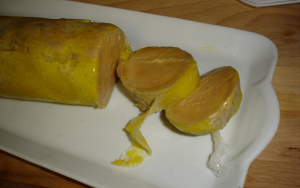 Foie gras mi-cuit à la vapeur, aromatisé à l'Armagnac