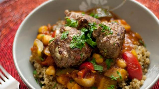 Couscous de quinoa et boulettes d'agneau, sans gluten