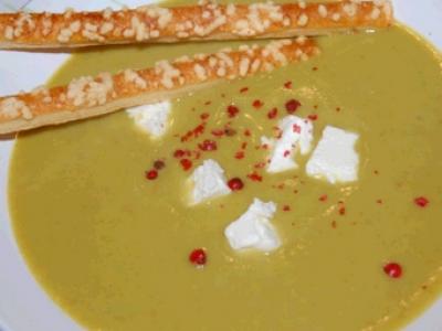 Velouté de brocolis et carré frais