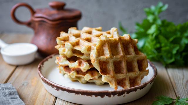 Parfaites pour la saison, comment faire des gaufres salées façon tartiflette ?