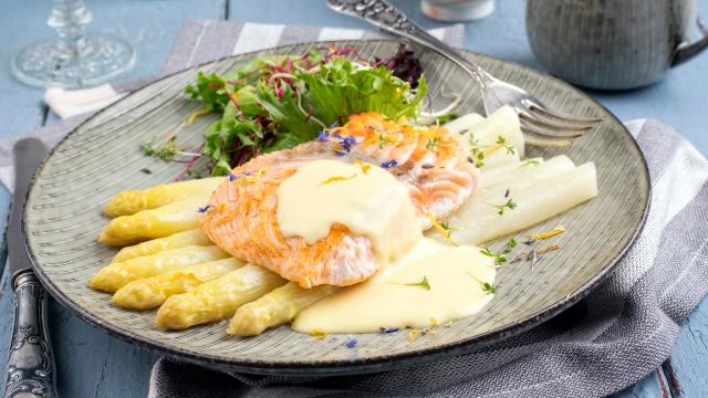 Homard, saumon, langouste : quelle sauce choisir pour sublimer ces aliments lors des fêtes ?