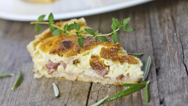 Quiche Lorraine express sur pâte feuilletée