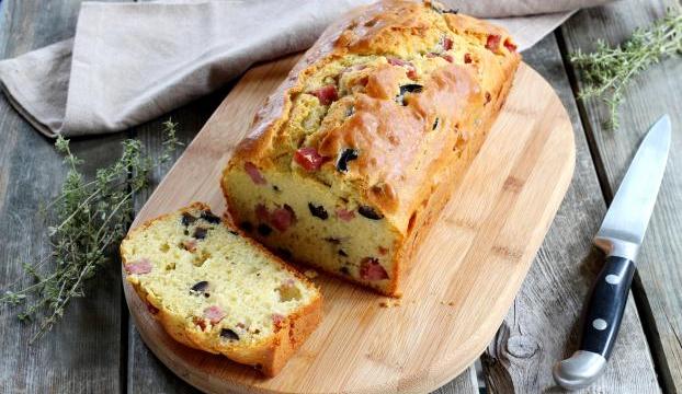 Nos chouettes recettes de cakes aux olives moelleux