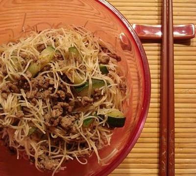 Nouilles de riz sautées au bœuf