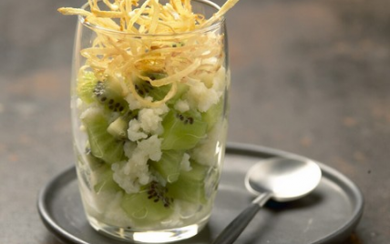 Tartare de Kiwi de l'Adour et crabe au céleri frit