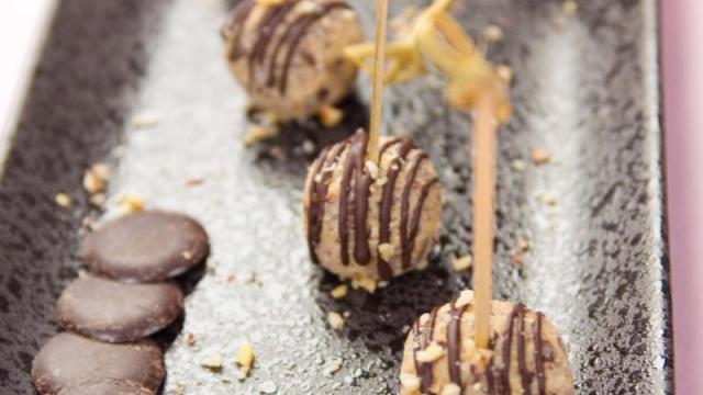 Sucettes de fromage au fromage à la Crème Elle & Vire choco-noisettes