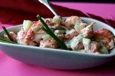 Tartare de langoustines au concombre,  yaourt et  tomates