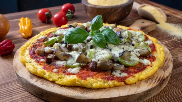 “C’est comme si vous alliez jouer à la pâte à modeler” : François-Régis Gaudry partage une recette surprenante de pizza à faire avec de la polenta