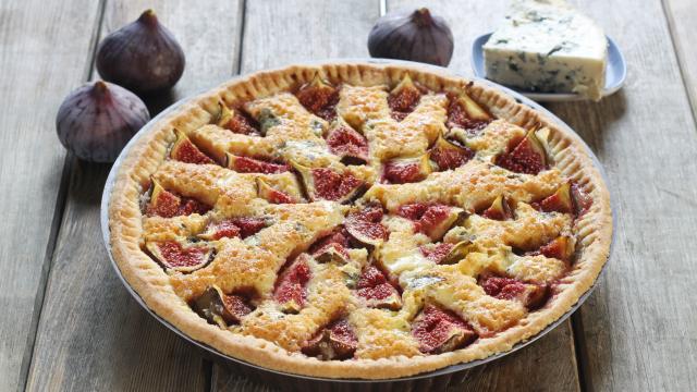 Tarte amandine aux figues et à la fourme d'Ambert