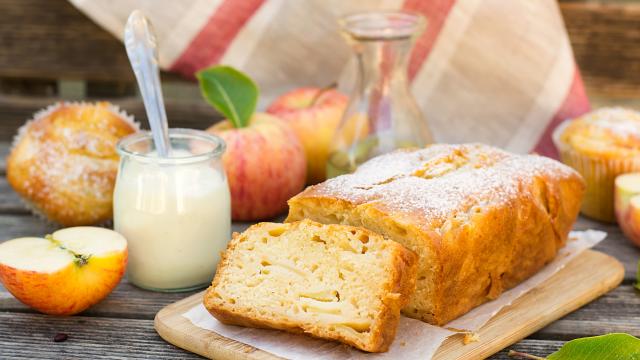 Les recettes faciles de gâteaux au yaourt aux pommes