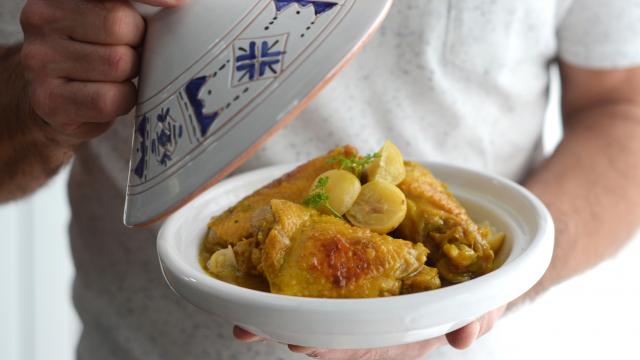 Tajine de poulet au citron confit et au safran