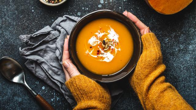 Voici des astuces pour rattraper une soupe trop liquide, trop épaisse ou trop épicée