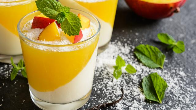 Repas de Noël : Mercotte partage sa recette de panna cotta à la mangue, un dessert tout en fraîcheur !