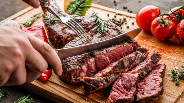 Voici la quantité de viande rouge à ne pas dépasser par semaine selon cet expert santé