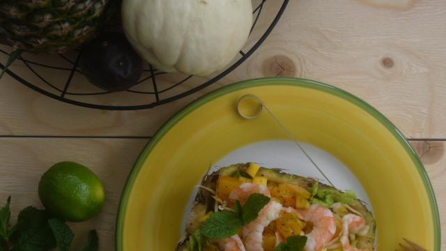 Salade d'ananas et mangue aux crevettes