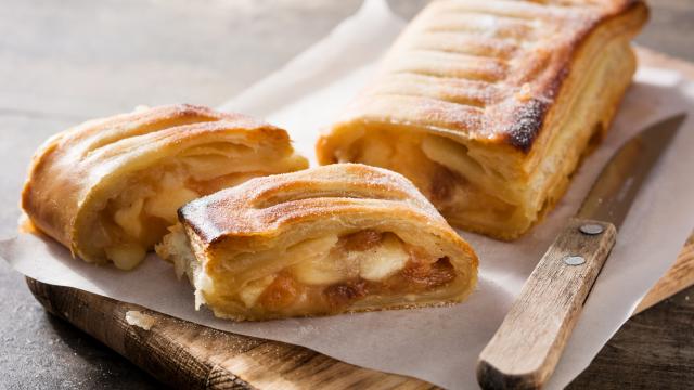 Strudel aux pommes : voici une recette de Julie Andrieu parfaite pour l’automne !