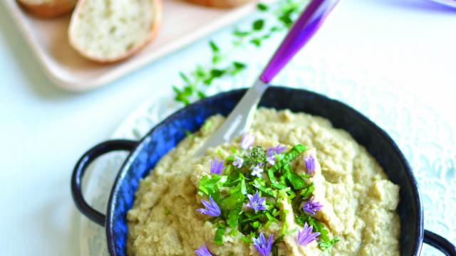 Tartinade à l’aubergine rôtie et aux lentilles corail