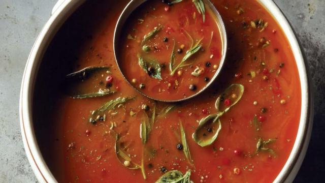 Potage glacé à la tomate