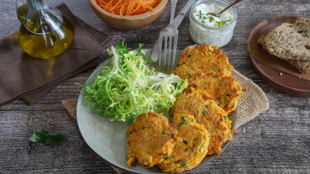 Galettes de carottes au cumin, filet de daurade sauce vierge, riz de chou-fleur aux crevettes sauté… Votre menu healthy de la semaine du 26 au 30 septembre par 750green