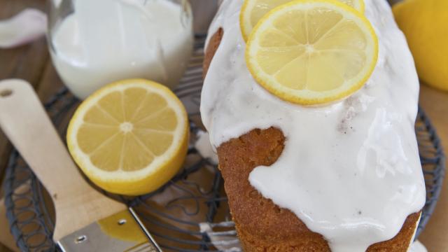 Cake au citron avec glaçage