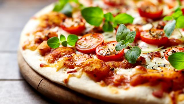 Pizza surgelée ou pizza du rayon frais : voici le choix le plus judicieux à faire son cette diététicienne