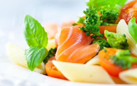 5 salades trop chouettes avec du saumon fumé